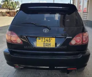 Toyota Harrier 2002 Black