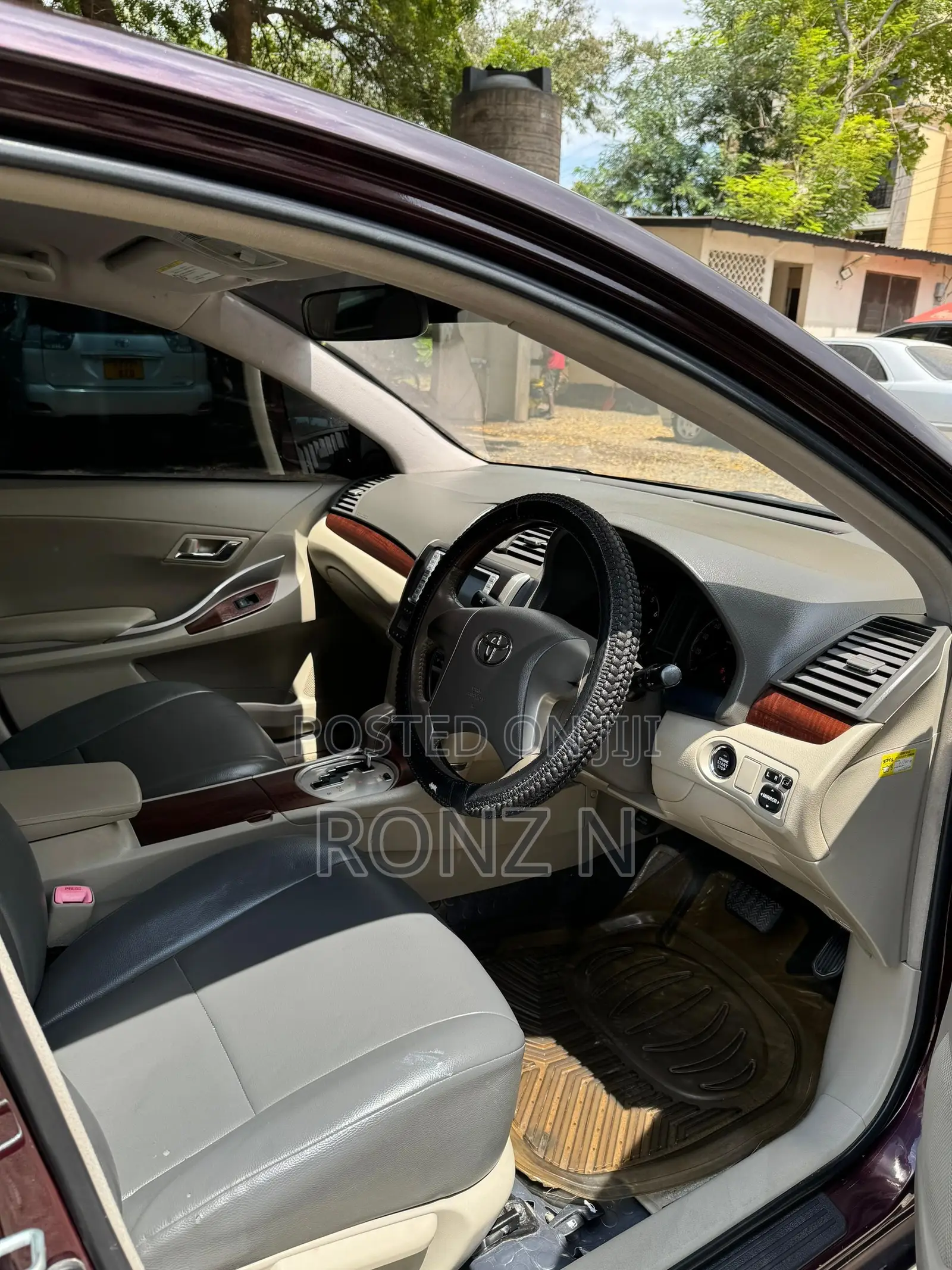 Toyota Premio 1.5 FWD 2012 Maroon
