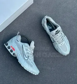 Nike Air Ultra
