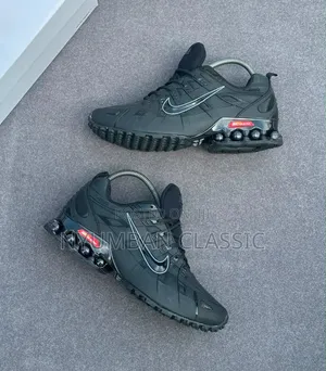 Nike Air Ultra
