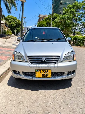 Toyota Nadia 2000 Silver
