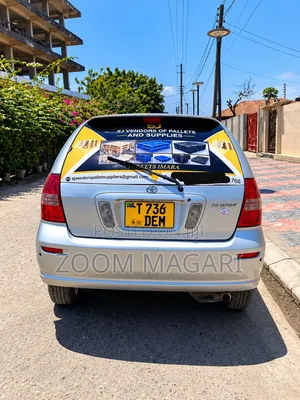 Toyota Nadia 2000 Silver