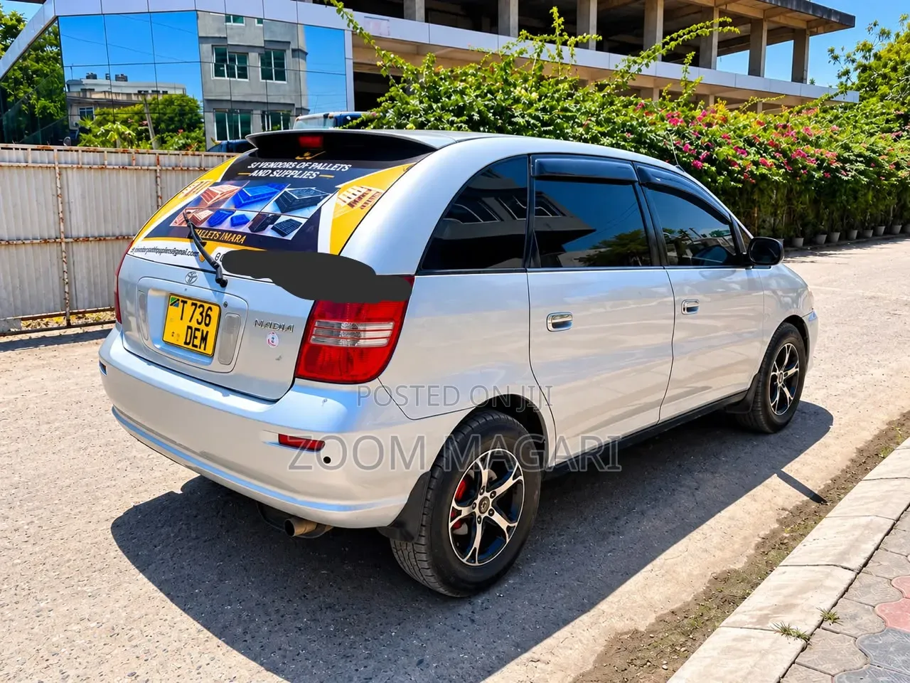 Toyota Nadia 2000 Silver