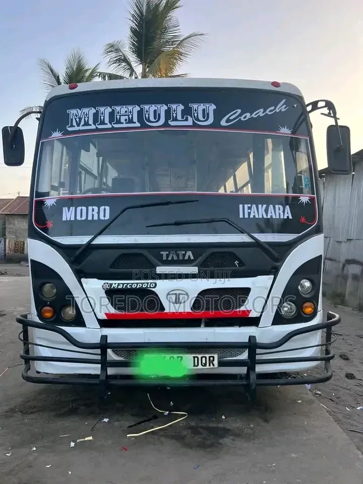 New Tata Starbus Ultra Skool 2010 White
