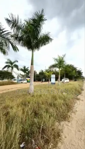 Main Road Plot Inauzwa Mapinga