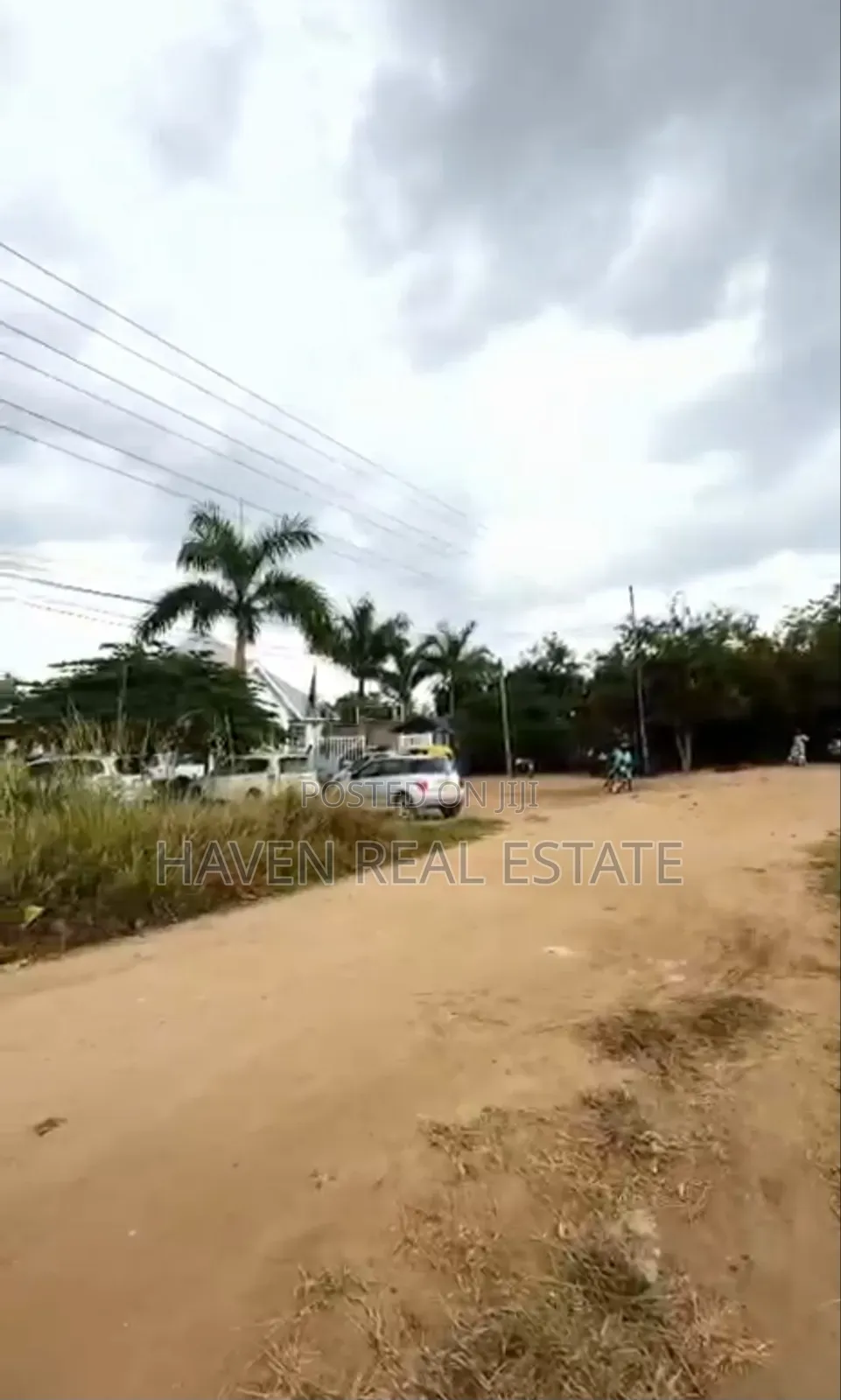 Main Road Plot Inauzwa Mapinga