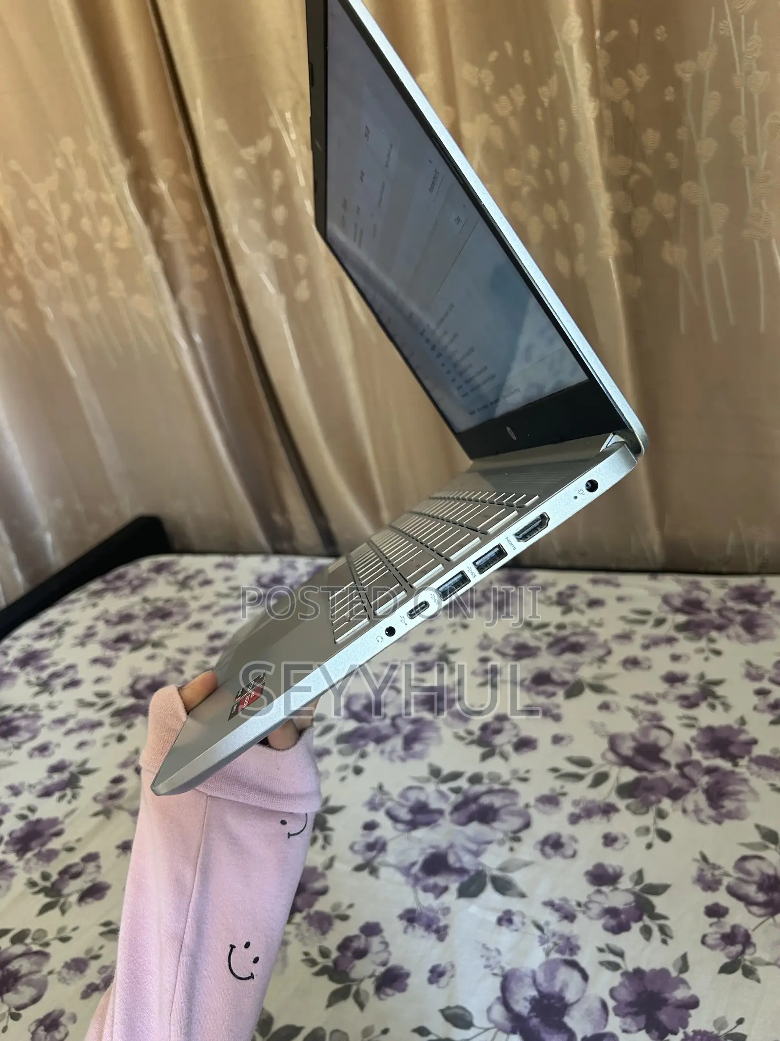 Laptop HP 14S 8GB AMD Ryzen 3 SSD 250GB