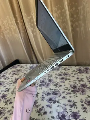 Laptop HP 14S 8GB AMD Ryzen 3 SSD 250GB