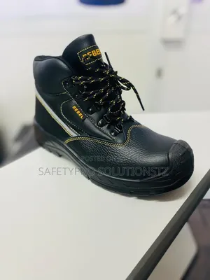 Rebel Chukka Safety Shoes