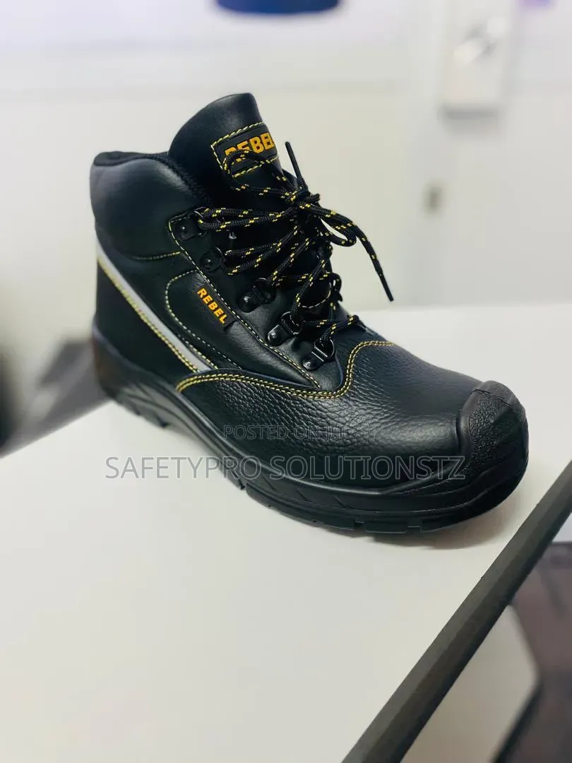 Rebel Chukka Safety Shoes