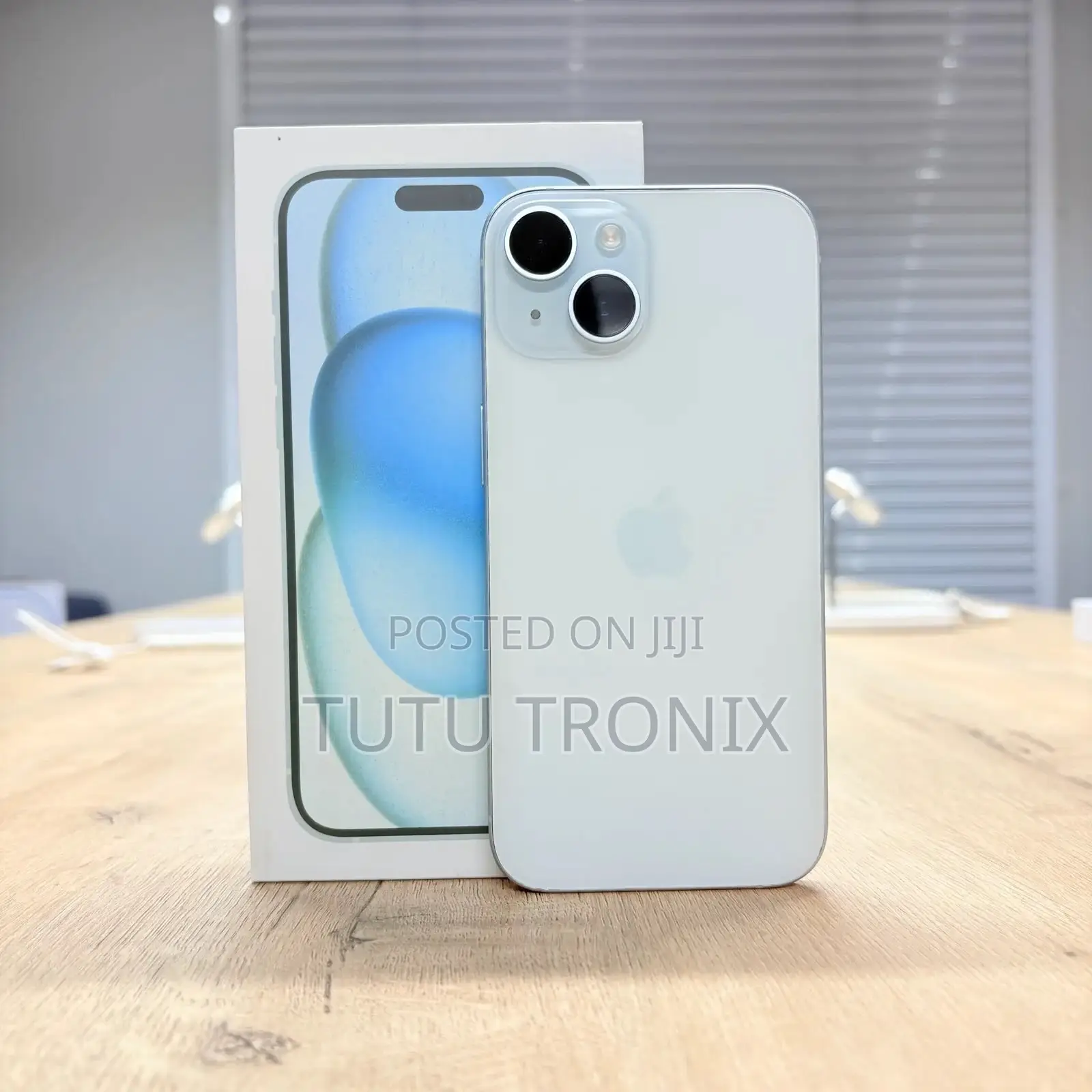 New Apple iPhone 15 128 GB Blue