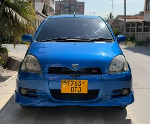 Toyota Vitz 1.3 AWD 5dr 2002 Blue