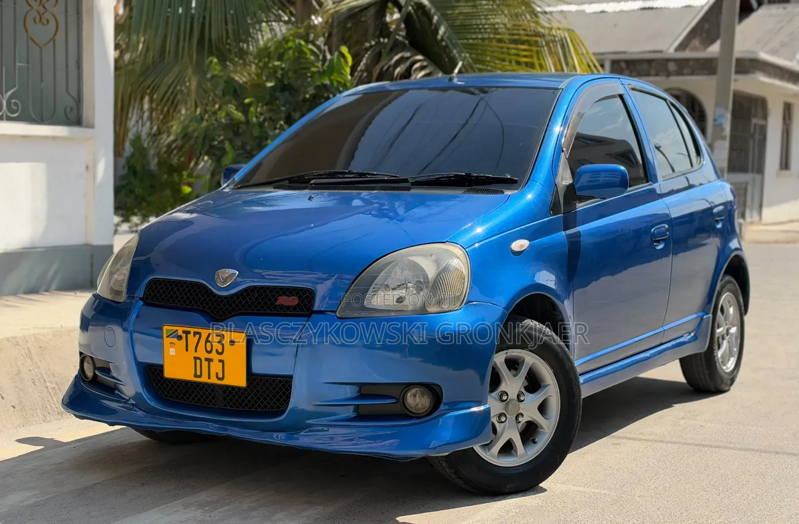 Toyota Vitz 1.3 AWD 5dr 2002 Blue