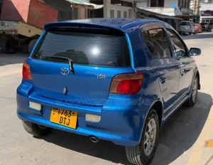 Toyota Vitz 1.3 AWD 5dr 2002 Blue