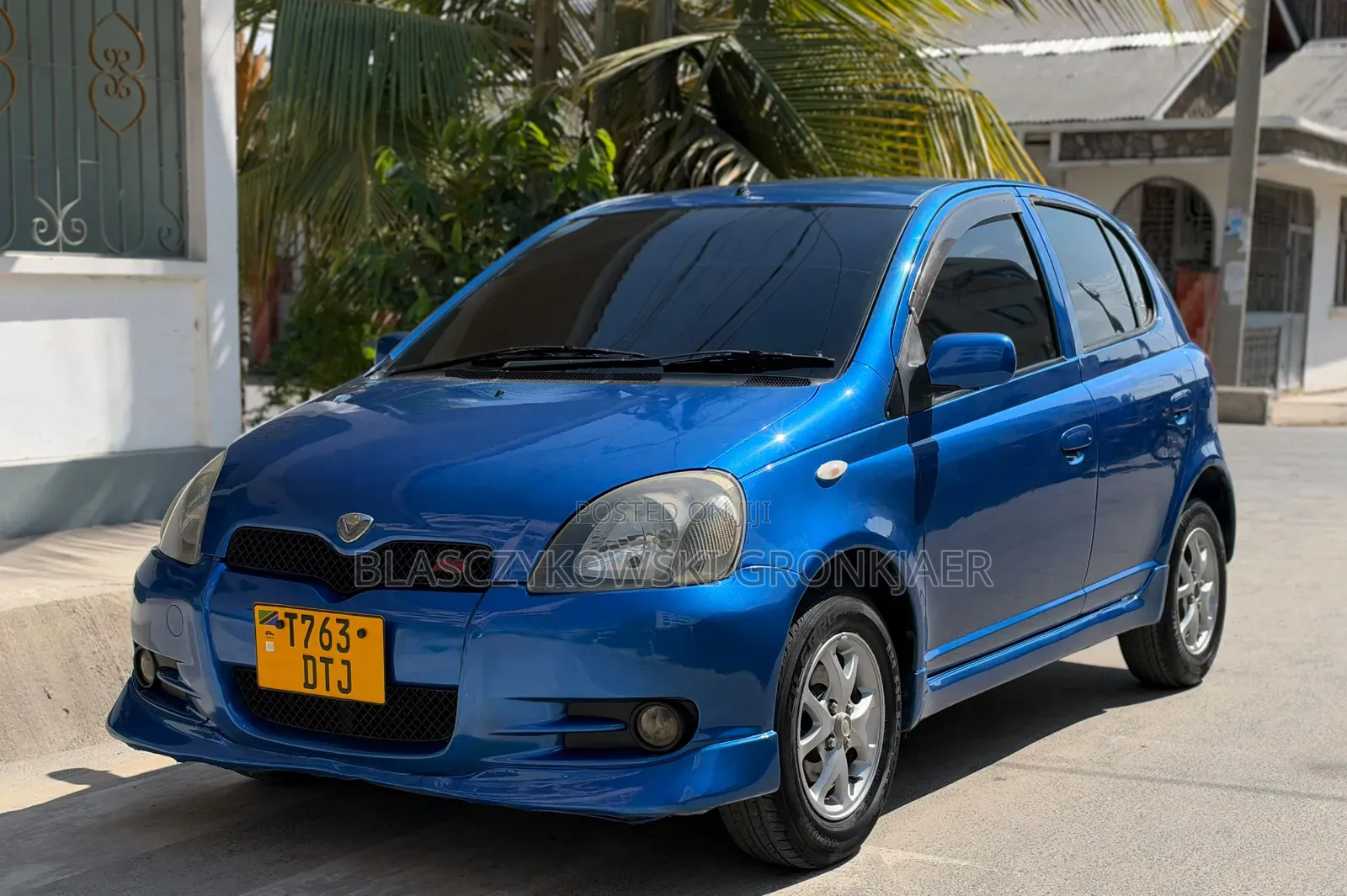 Toyota Vitz 1.3 AWD 5dr 2002 Blue