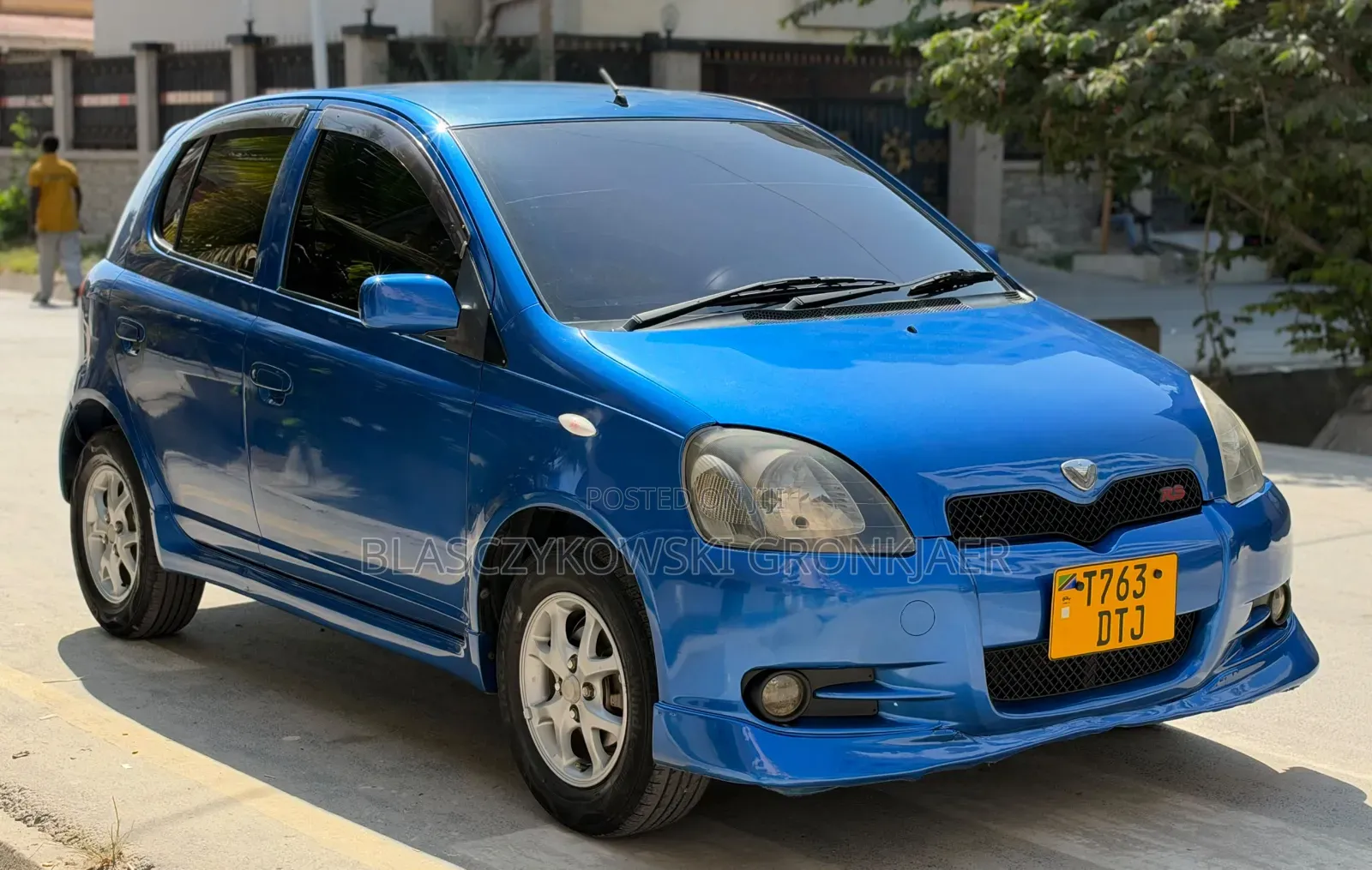 Toyota Vitz 1.3 AWD 5dr 2002 Blue