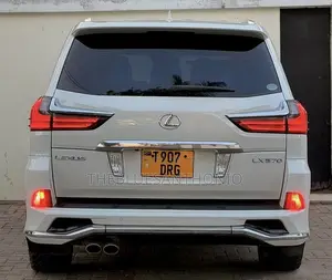 Lexus LX 570 AWD 2016 Pearl