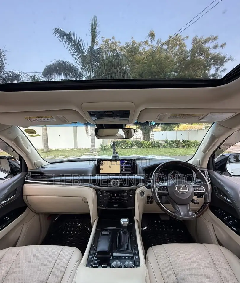 Lexus LX 570 AWD 2016 Pearl
