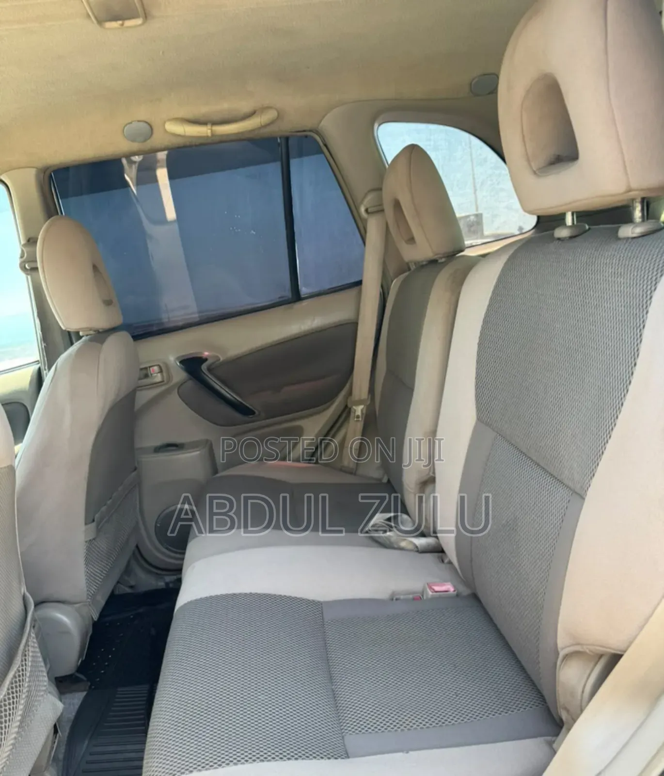 Toyota RAV4 Automatic 2003 White