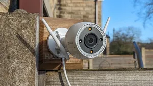 Ezviz H3C 2K - Wi-Fi Smart Home Camera