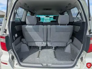 Toyota Alphard 2.4 Petrol AWD 2004 White