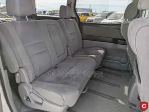 Toyota Alphard 2.4 Petrol AWD 2004 White