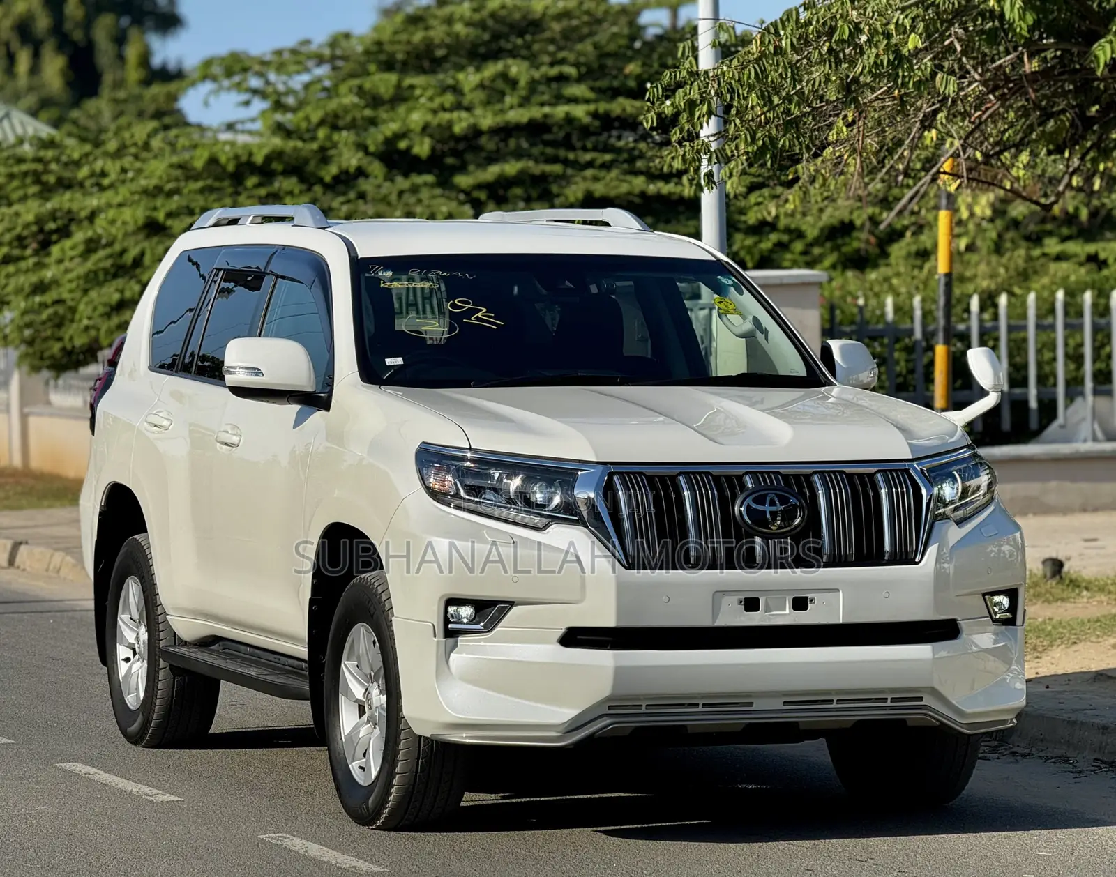 Toyota Land Cruiser Prado 2.8 2021 White