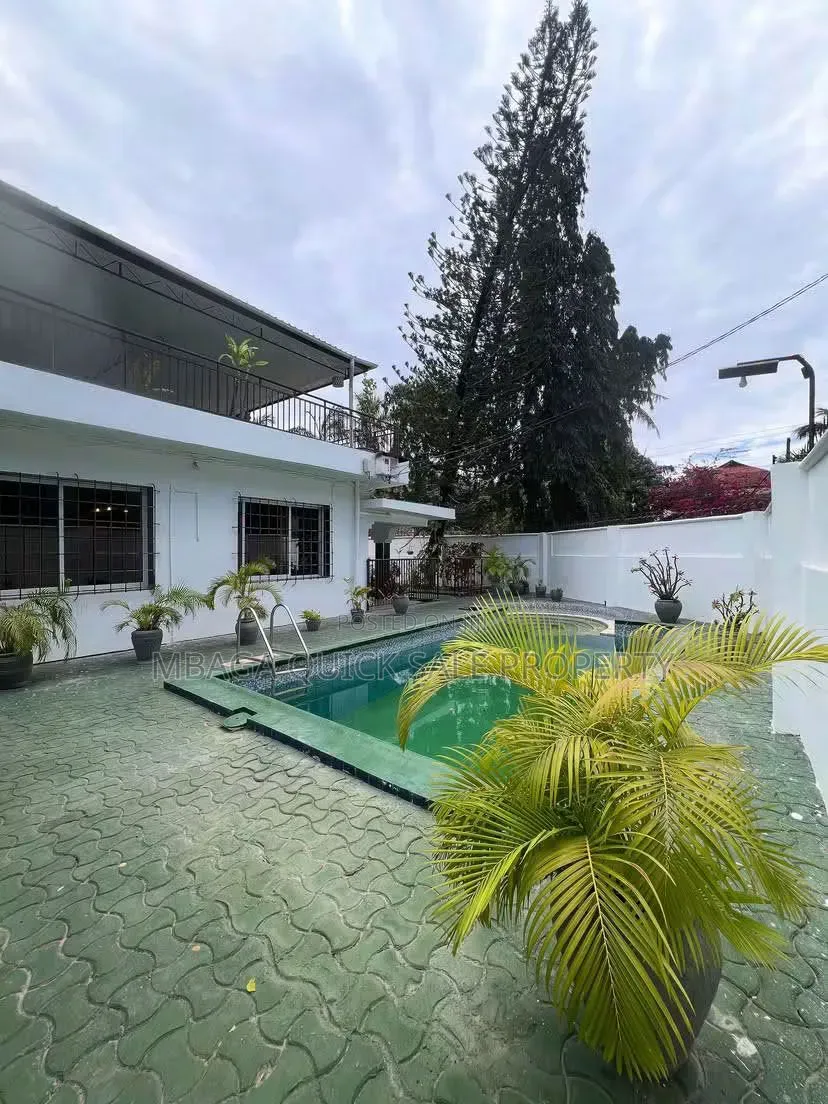 3bdrm House in Masaki, Oyster Bay for rent