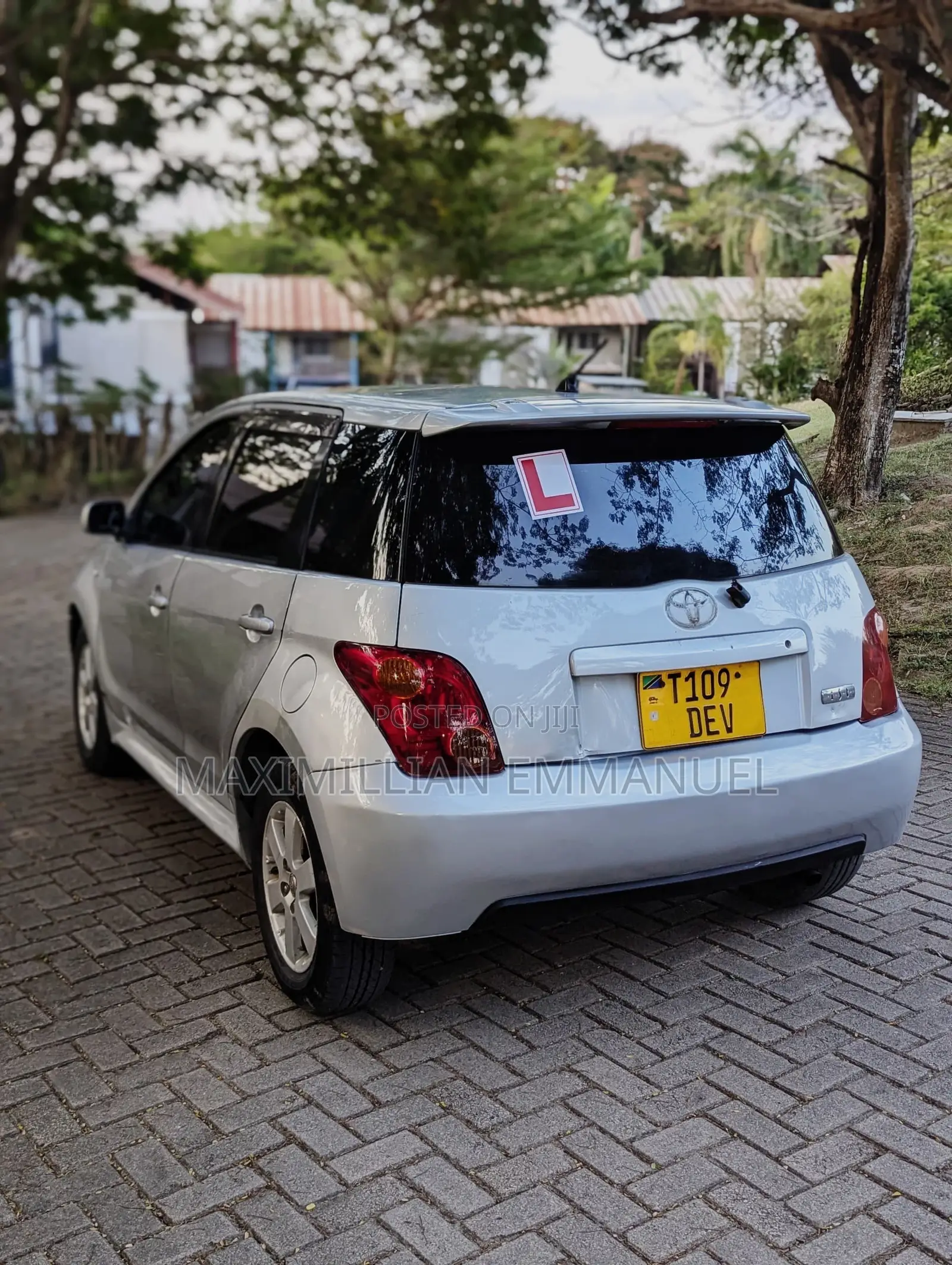 Toyota IST 2005 Silver