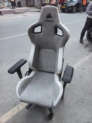 Corsair T3 RUSH Gaming Chair (Toleo La Rangi Ya Grey/White).