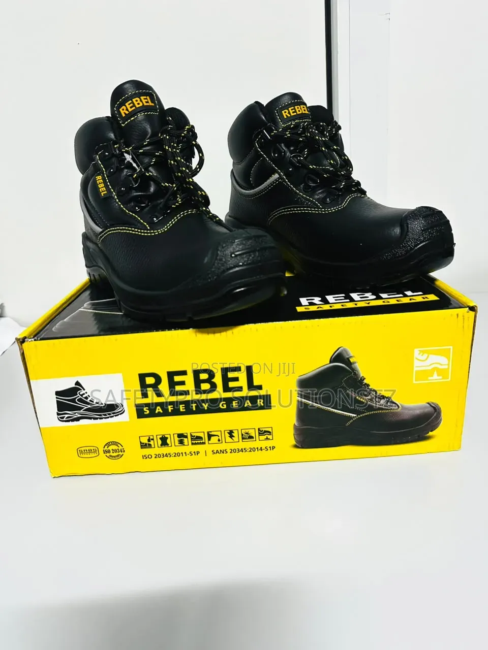 Rebel Chukka Safety Shoes