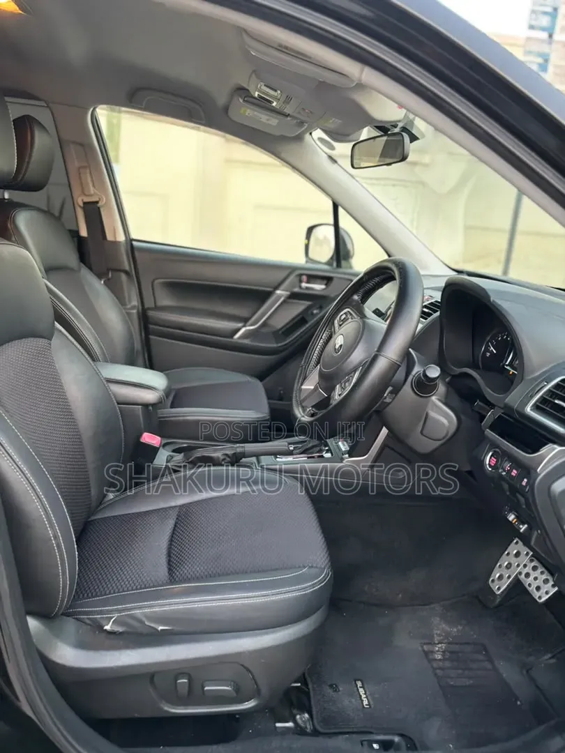 Subaru Forester 2015 Black