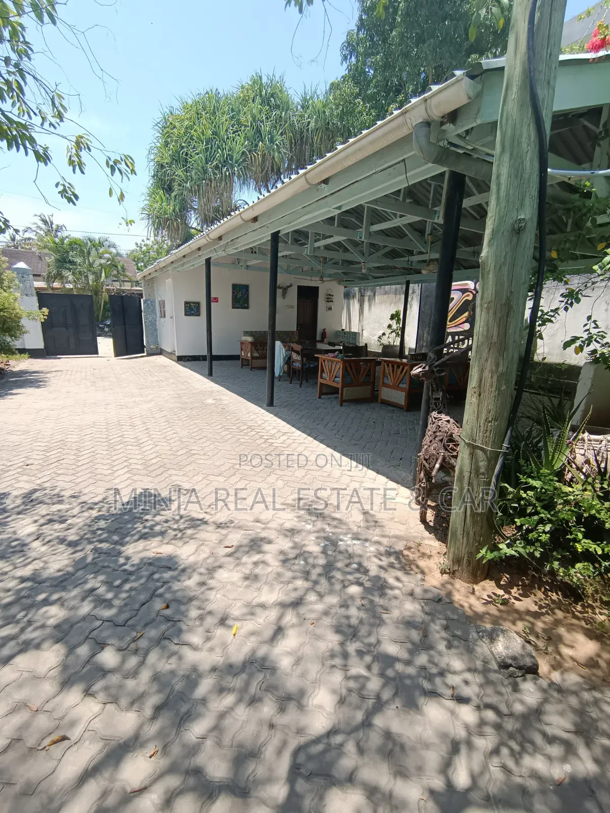 4bdrm House in Mikocheni for sale