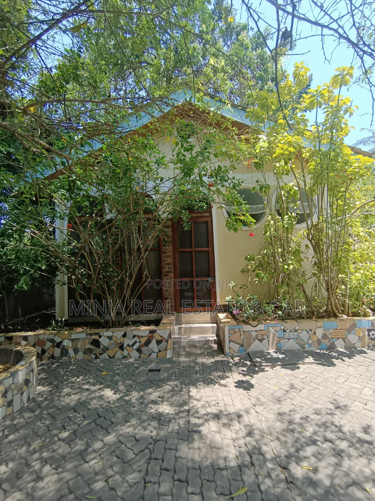 4bdrm House in Mikocheni for sale