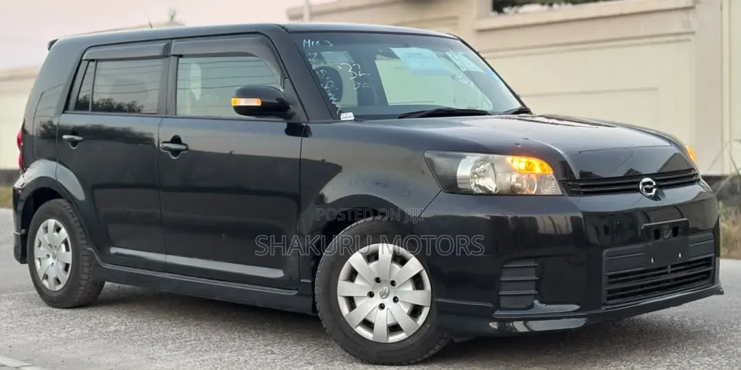 Toyota Corolla Rumion 2009 Black