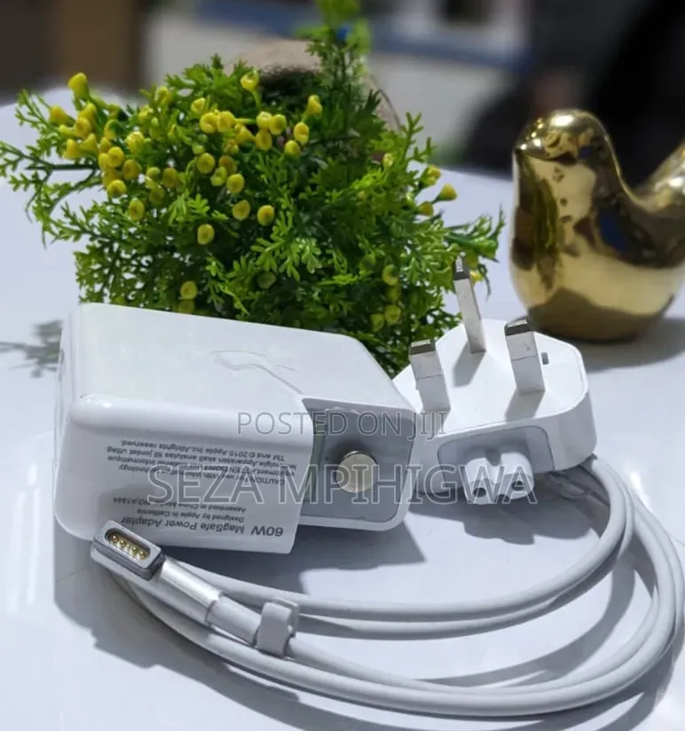 Apple 60W MagSafe 1 Power Adapter (L-Tip Connector)