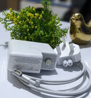 Apple 60W MagSafe 1 Power Adapter (L-Tip Connector)
