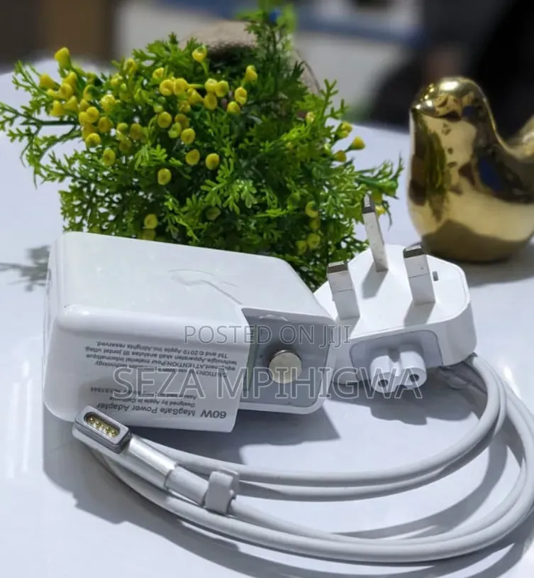 Apple 60W MagSafe 1 Power Adapter (L-Tip Connector)