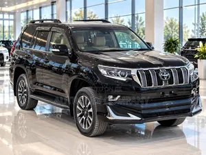 Toyota Land Cruiser Prado 2.8 2023 Matt Black