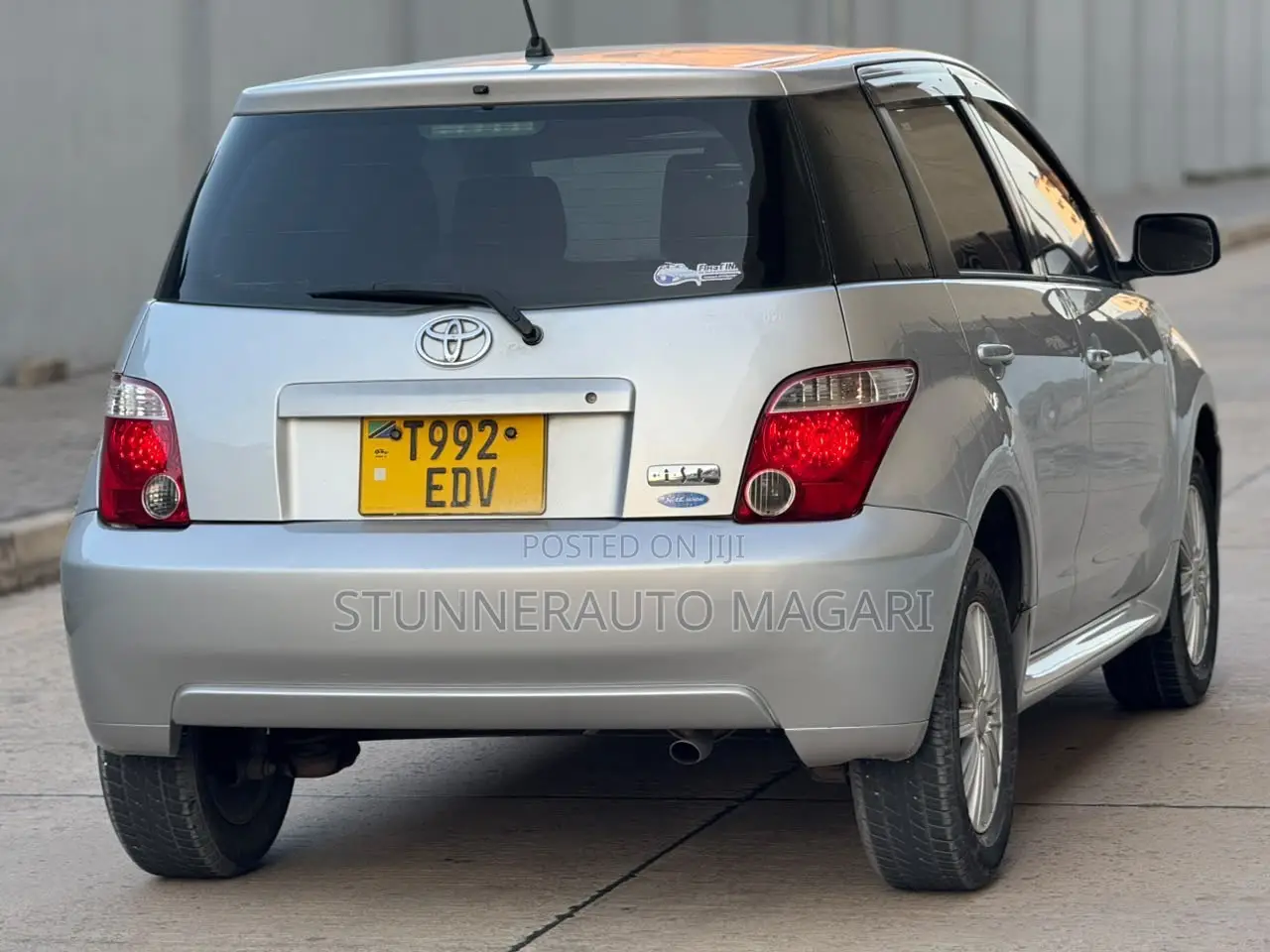Toyota IST 2006 Silver