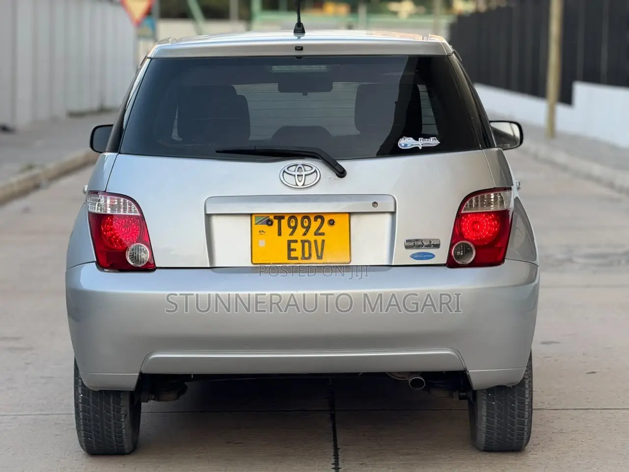 Toyota IST 2006 Silver