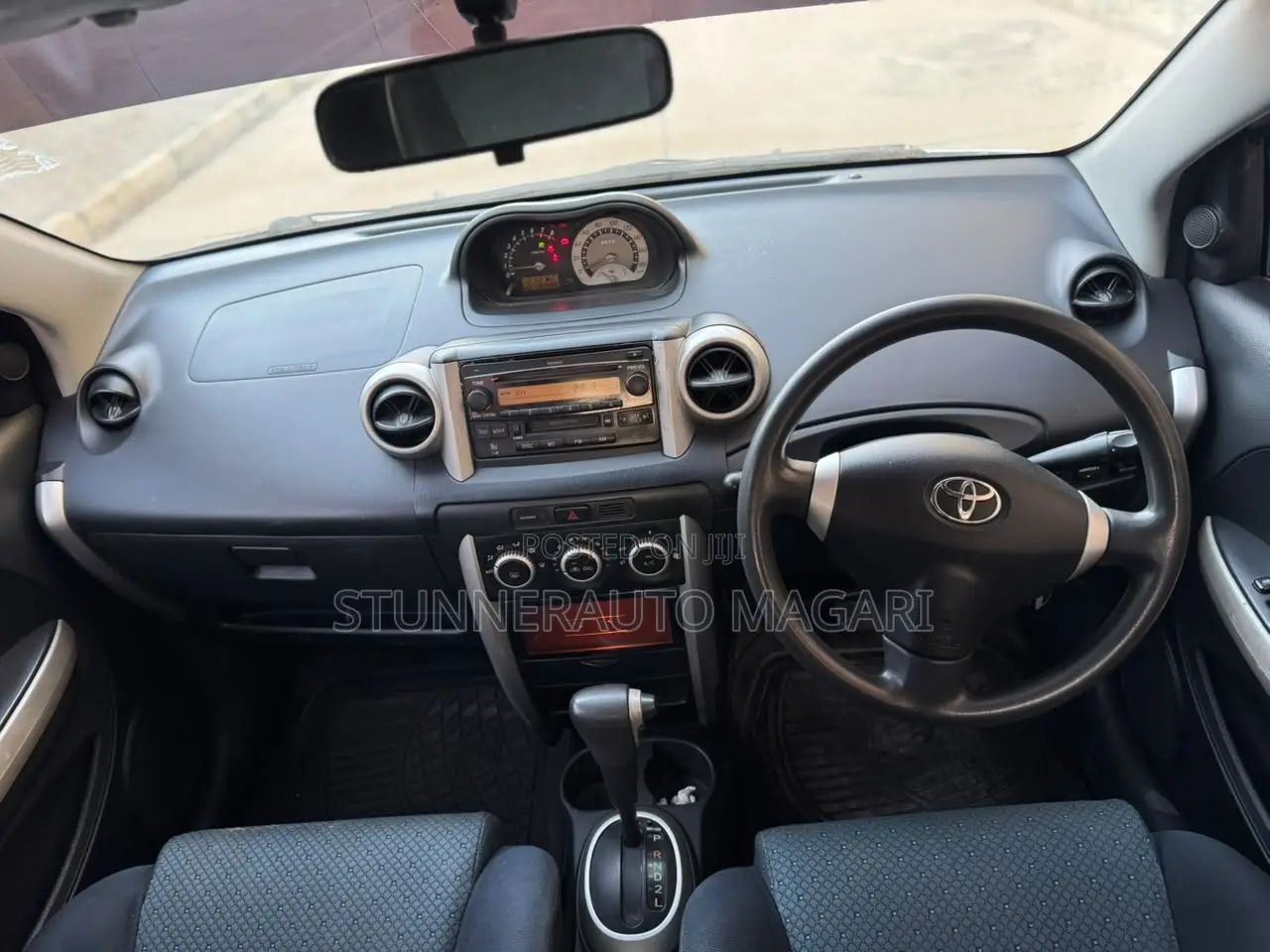 Toyota IST 2006 Silver