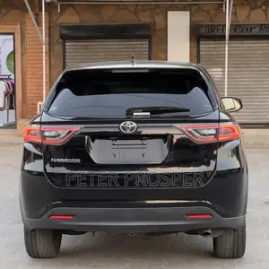 Toyota Harrier 2.0 2016 Black