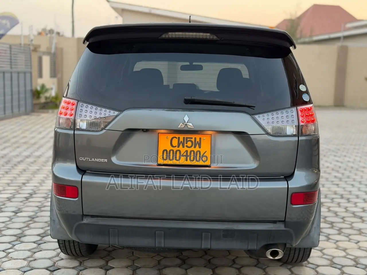 Mitsubishi Outlander 2010 Gray