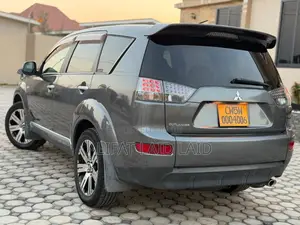 Mitsubishi Outlander 2010 Gray