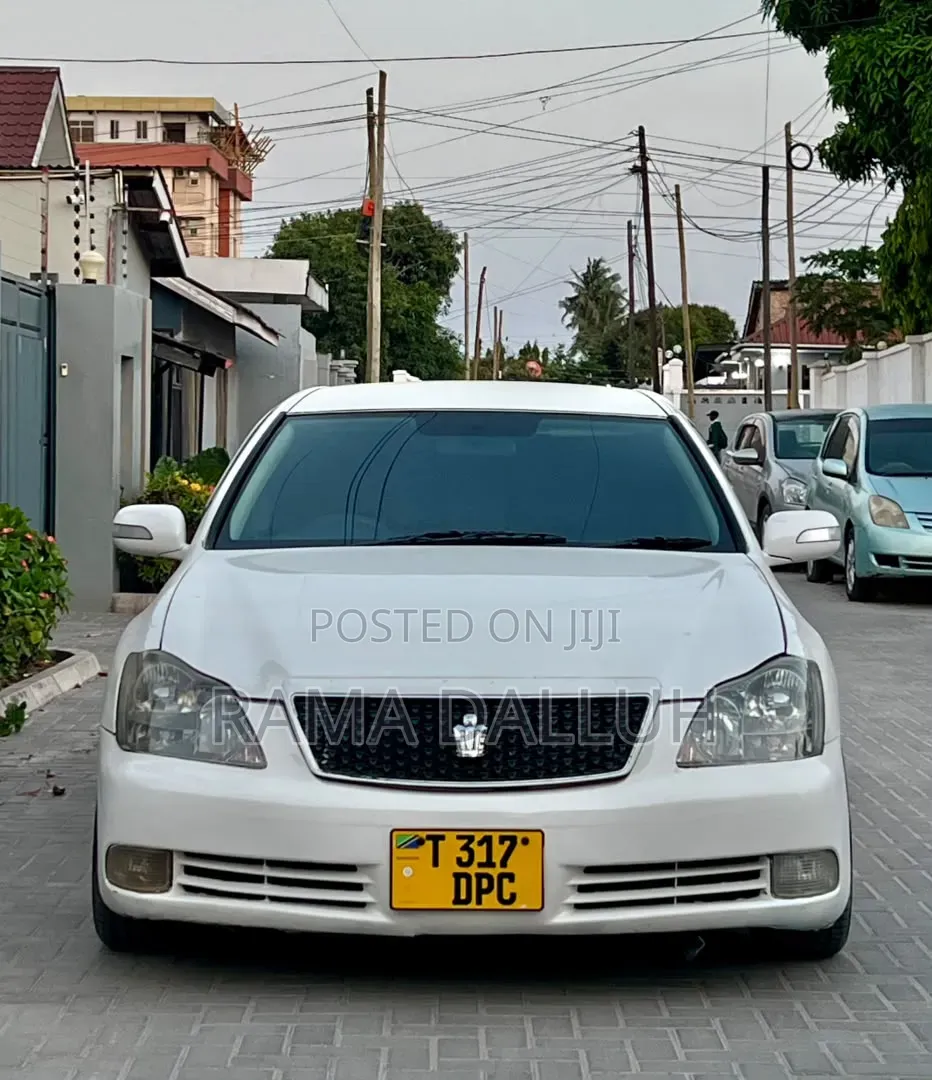 Toyota Crown 2004 Pearl