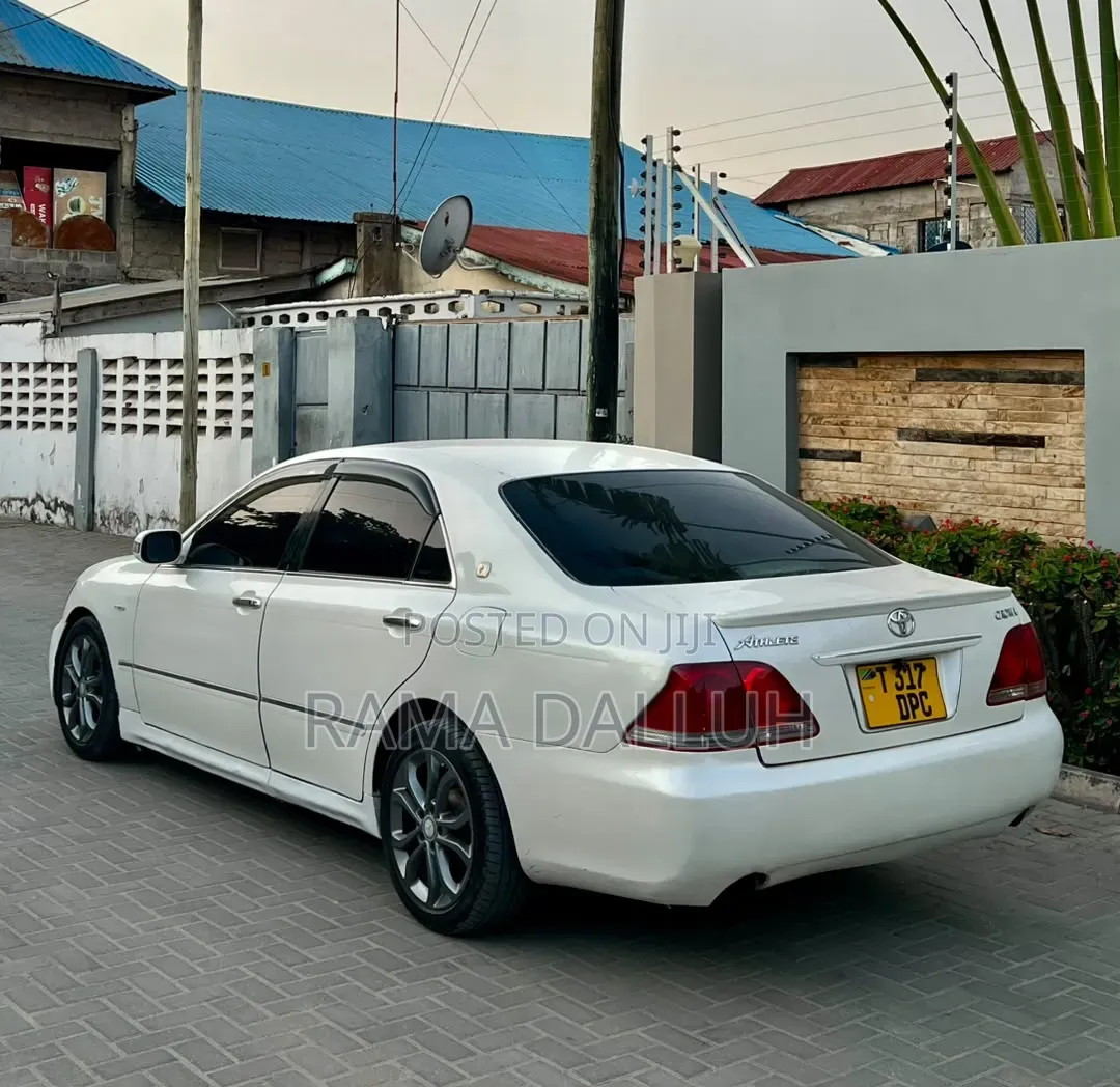 Toyota Crown 2004 Pearl