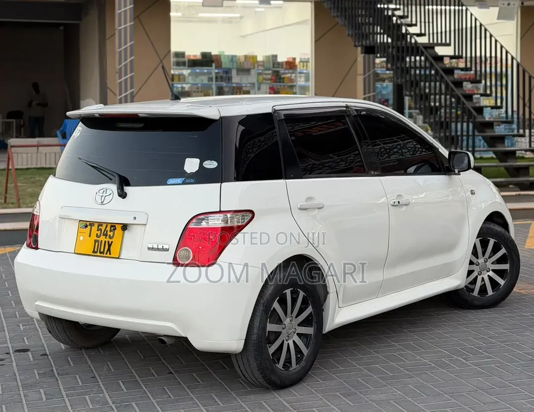 Toyota IST 2005 Pearl