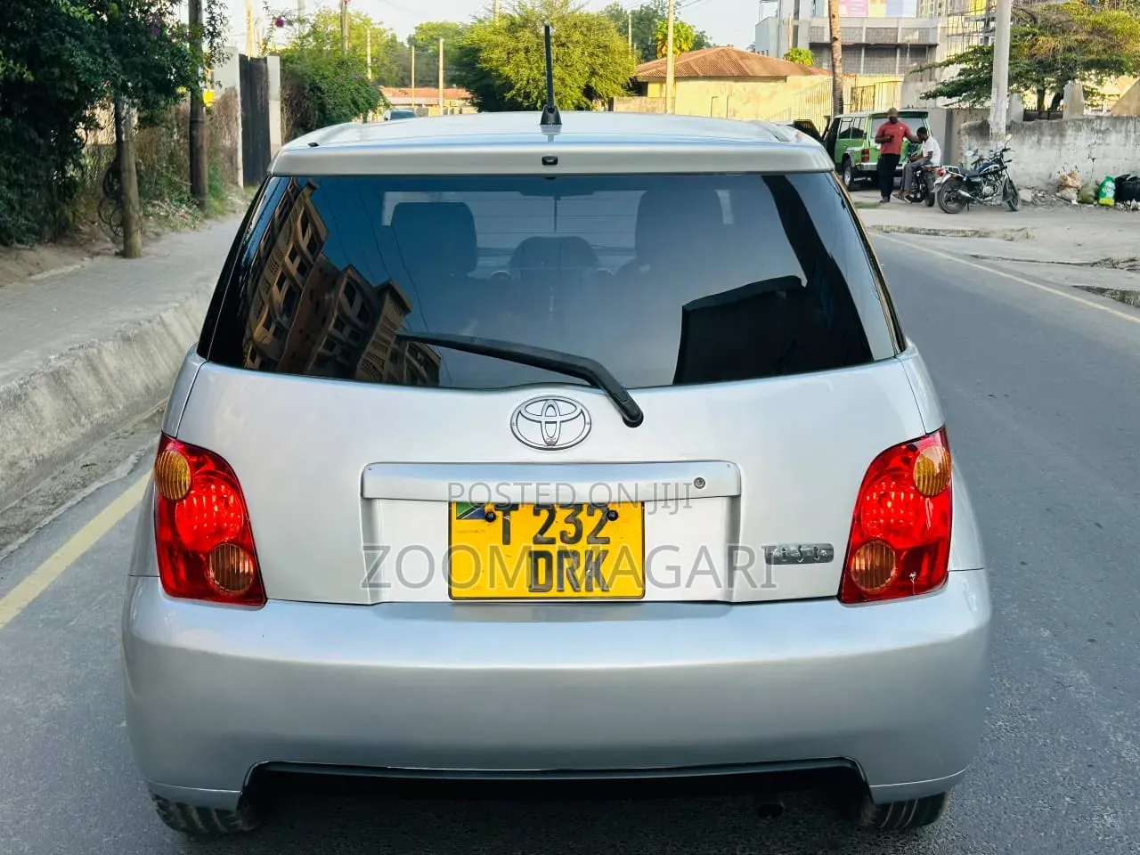 Toyota IST 2005 Silver