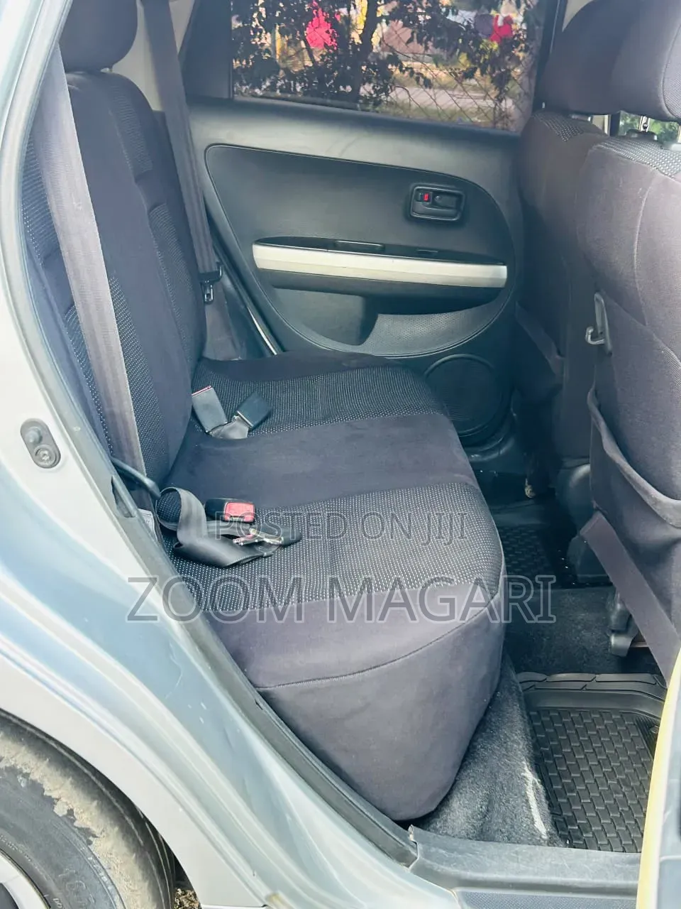 Toyota IST 2005 Silver